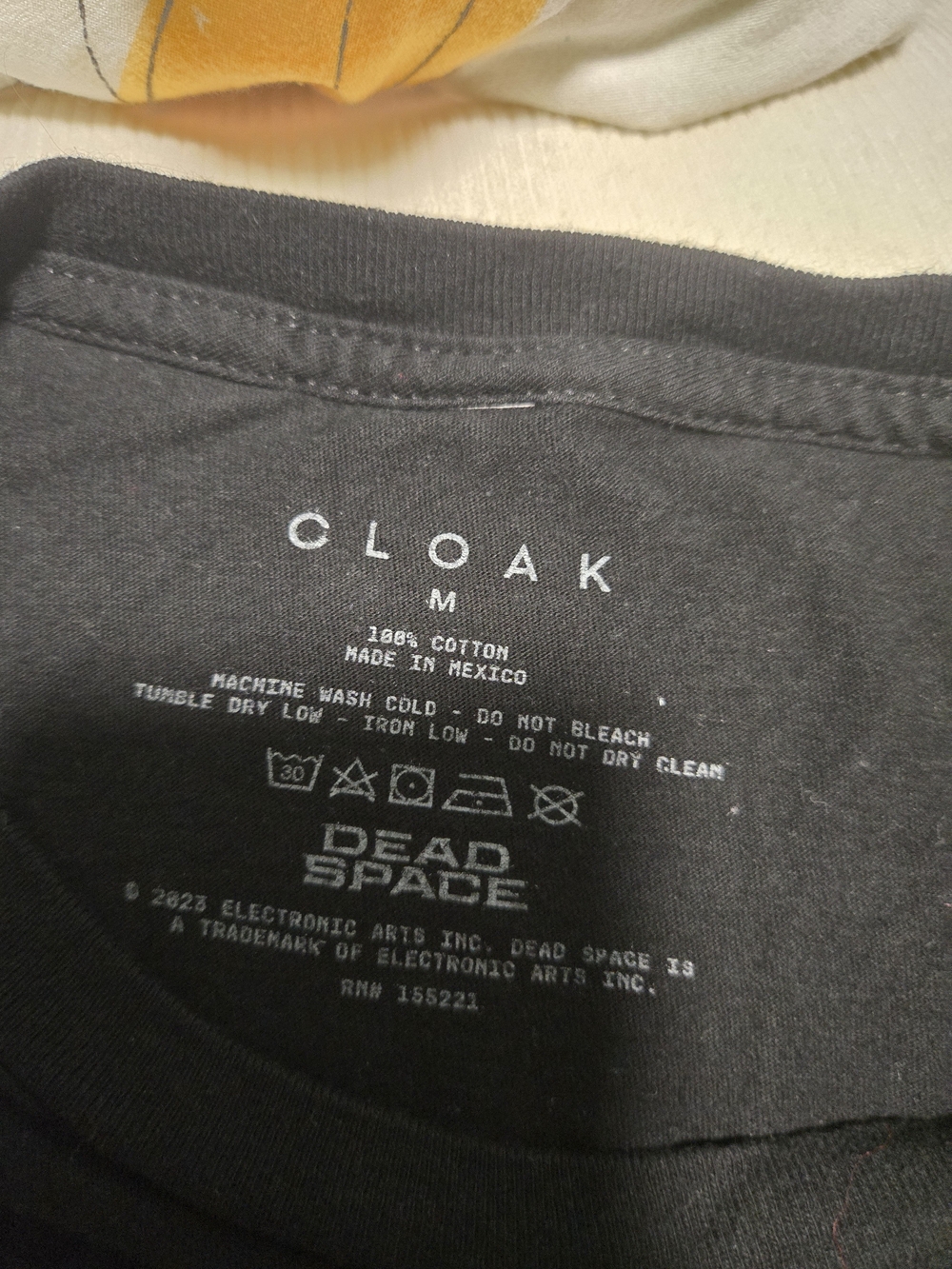 CLOAK Black Dead Space Logo Tee Glow in The Dark - Picture 3 of 3